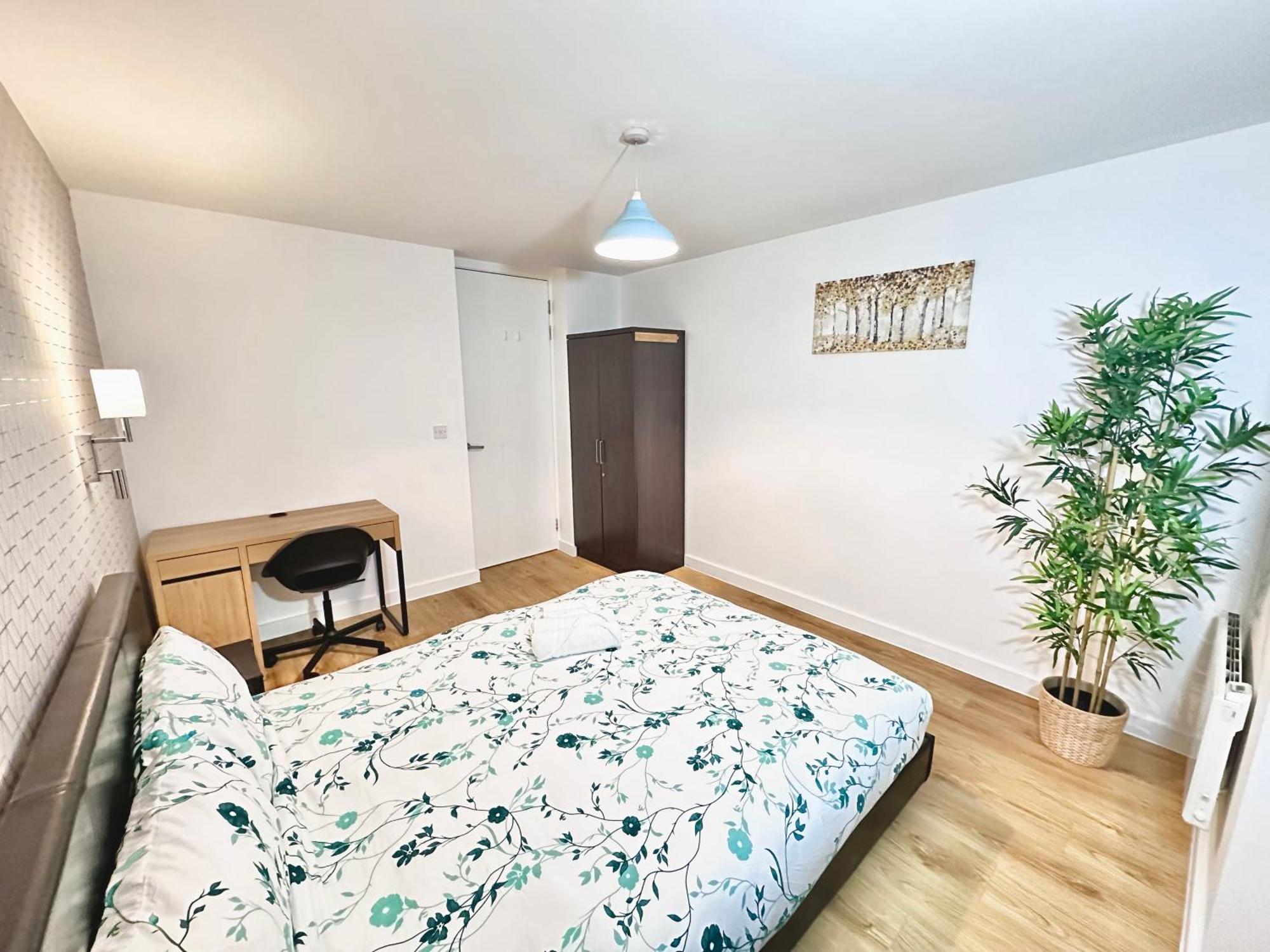 Private Garden Apartment With Geodome Manchester Eksteriør bilde
