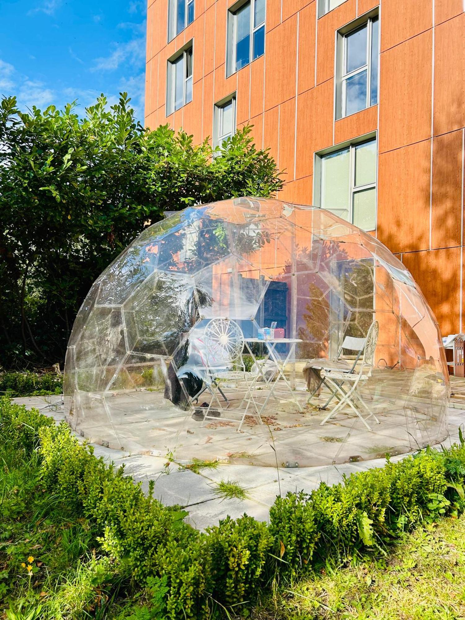 Private Garden Apartment With Geodome Manchester Eksteriør bilde